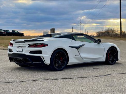 Used 2024 Chevrolet Corvette Z06 image 11