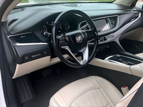 Used 2023 Buick Enclave Avenir w/ Avenir Technology Package FWD image 19