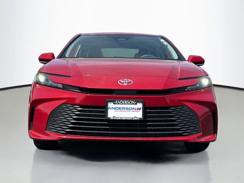 Used 2025 Toyota Camry LE FWD image 16