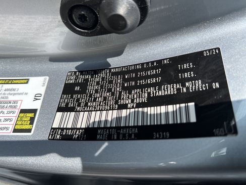 Certified 2024 Toyota Corolla Cross LE FWD image 32