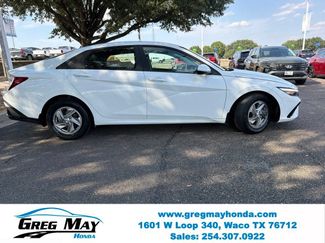 Used 2025 Hyundai Elantra SE FWD video 2
