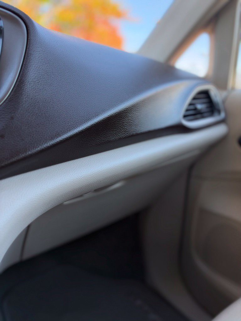 Used 2017 Chrysler Pacifica Touring-L FWD image 36