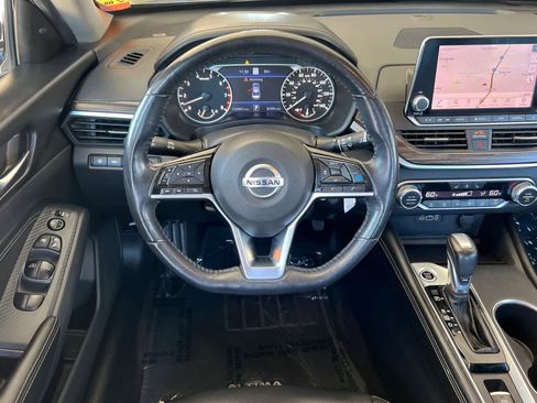 Used 2019 Nissan Altima 2.5 SL FWD image 15