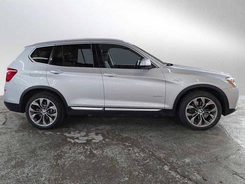 Used 2015 BMW X3 xDrive28i AWD/4WD image 2