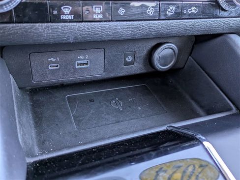 Used 2024 Mitsubishi Outlander SE image 23