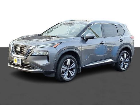 Used 2023 Nissan Rogue SL w/ SL Premium Package image 3