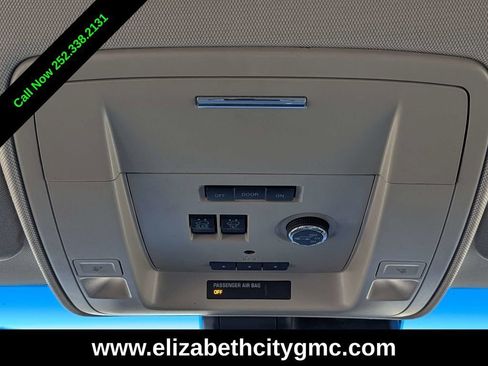 Used 2015 GMC Yukon Denali w/ Premium Package image 24