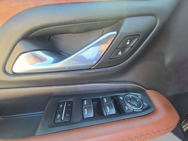 Used 2023 GMC Yukon Denali Ultimate AWD/4WD image 24