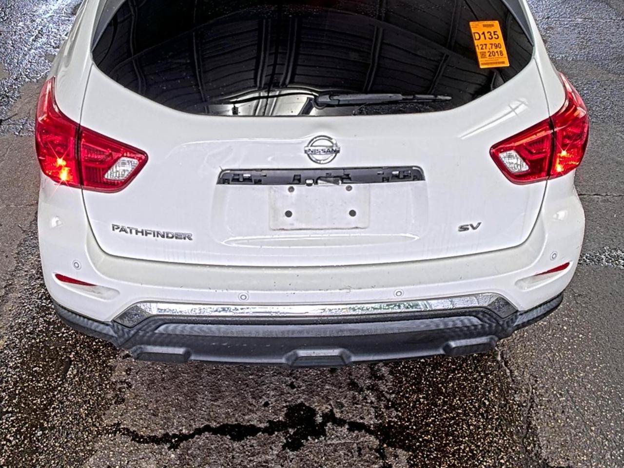 Used 2018 Nissan Pathfinder SV FWD image 10