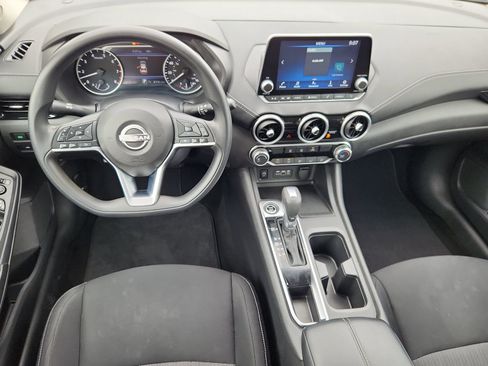 Used 2024 Nissan Sentra SV FWD image 12