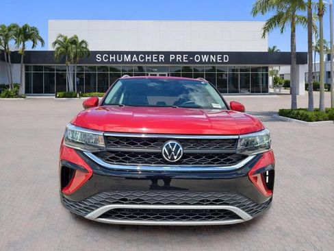 Certified 2022 Volkswagen Taos SE w/ IQ.Drive SE Package FWD image 2