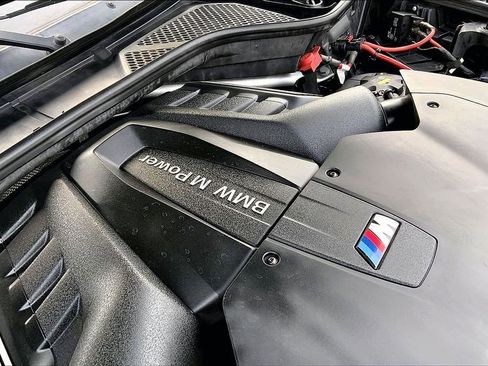 Used 2018 BMW X6 M image 31
