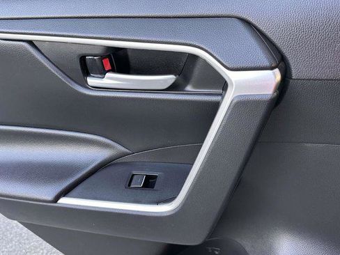 Used 2023 Toyota RAV4 XLE image 22