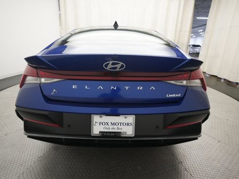 Used 2024 Hyundai Elantra Limited FWD image 25