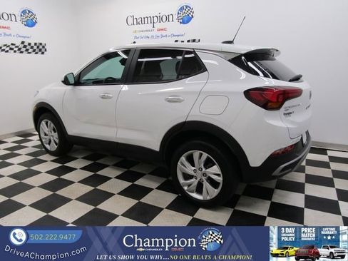 Certified 2025 Buick Encore GX Preferred AWD/4WD image 9