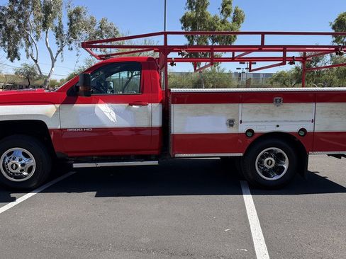 Used 2016 Chevrolet Silverado 3500 LT w/ LT Convenience Package RWD image 2