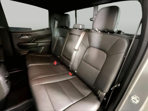 Used 2025 GMC Canyon Elevation w/ Convenience Package RWD image 18