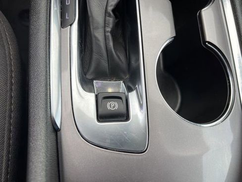 Used 2024 Chevrolet Malibu LT image 25