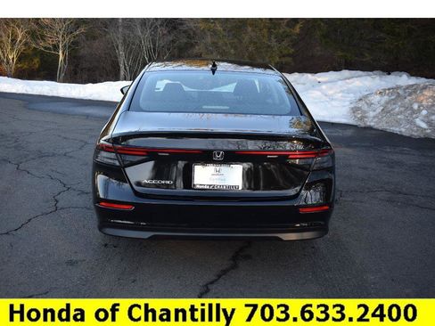 Certified 2025 Honda Accord SE image 6