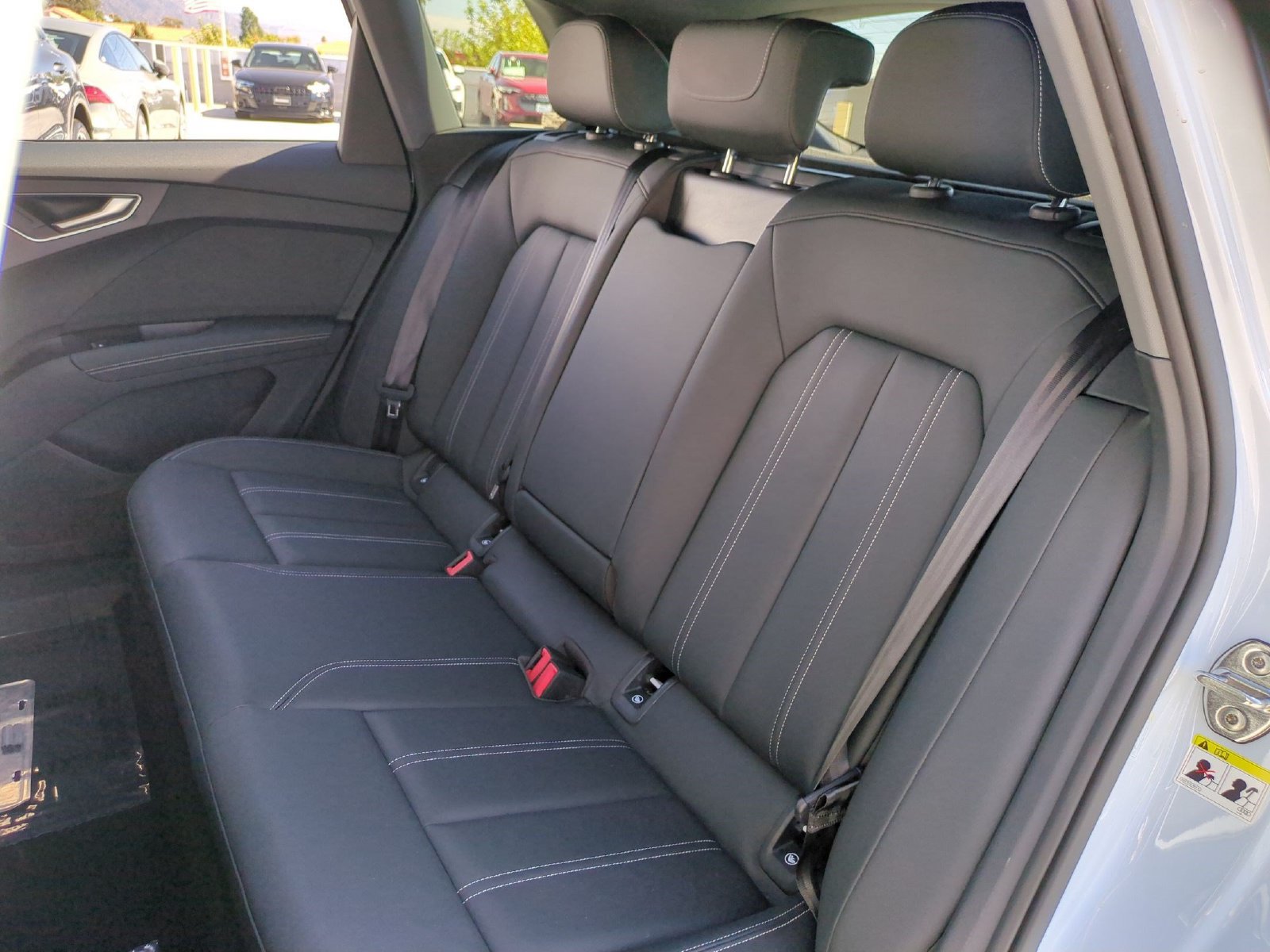 Used 2024 Audi Q4 e-tron Premium AWD/4WD image 29
