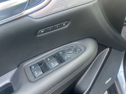 Used 2023 Cadillac XT5 Premium Luxury image 24