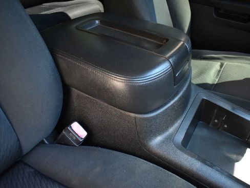 Used 2012 Chevrolet Tahoe LS AWD/4WD image 35