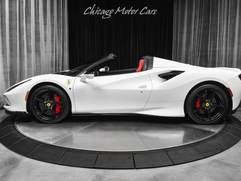 Used 2023 Ferrari F8 Tributo RWD image 37