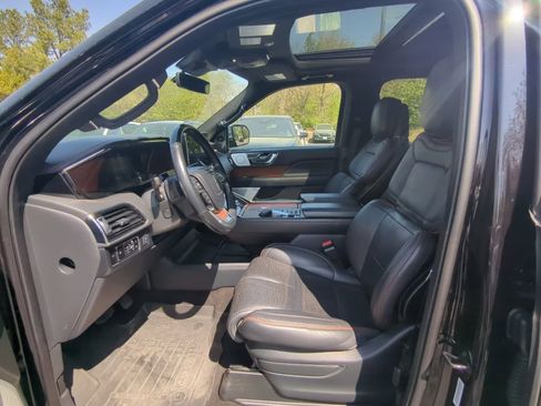 Used 2023 Lincoln Navigator L Black Label image 9
