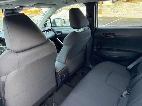 Certified 2023 Toyota Corolla Cross LE image 11