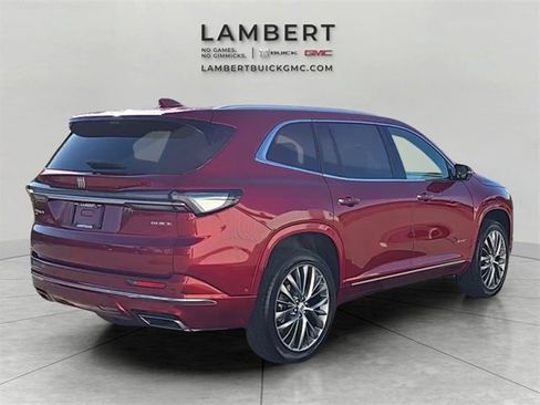 Used 2025 Buick Enclave Avenir image 6