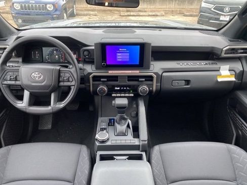 Used 2025 Toyota Tacoma SR image 13