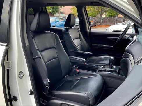 Used 2017 Honda Pilot EX-L image 6