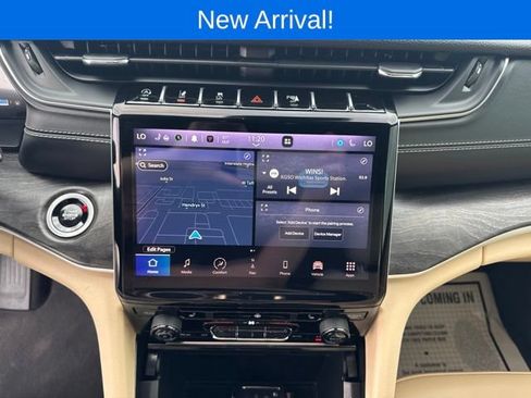 Used 2024 Jeep Grand Cherokee Limited AWD/4WD image 12