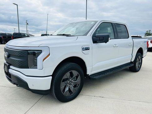 New 2025 Ford F150 Lightning Flash image 40