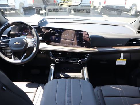 New 2026 Chevrolet Suburban High Country AWD/4WD image 26