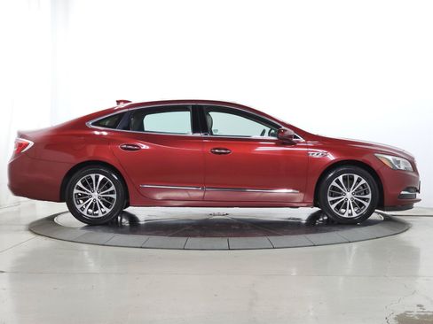 Used 2018 Buick LaCrosse Essence w/ Sun and Shade Package FWD image 9