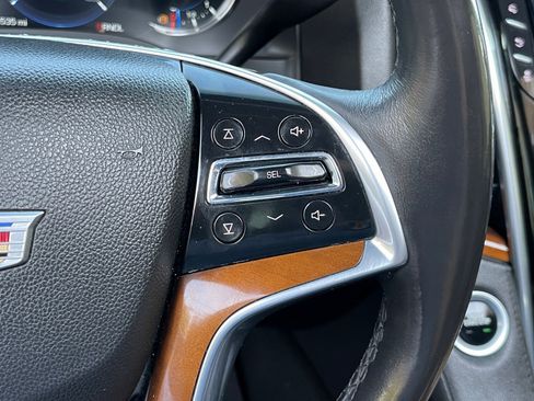 Used 2017 Cadillac Escalade ESV Premium Luxury image 46