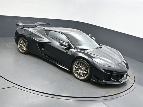 New 2026 Chevrolet Corvette Z06 w/ Z07 Performance Package image 1