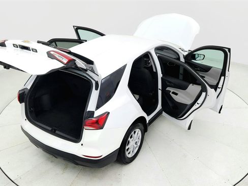 Used 2023 Chevrolet Equinox LS w/ LS Convenience Package FWD image 23