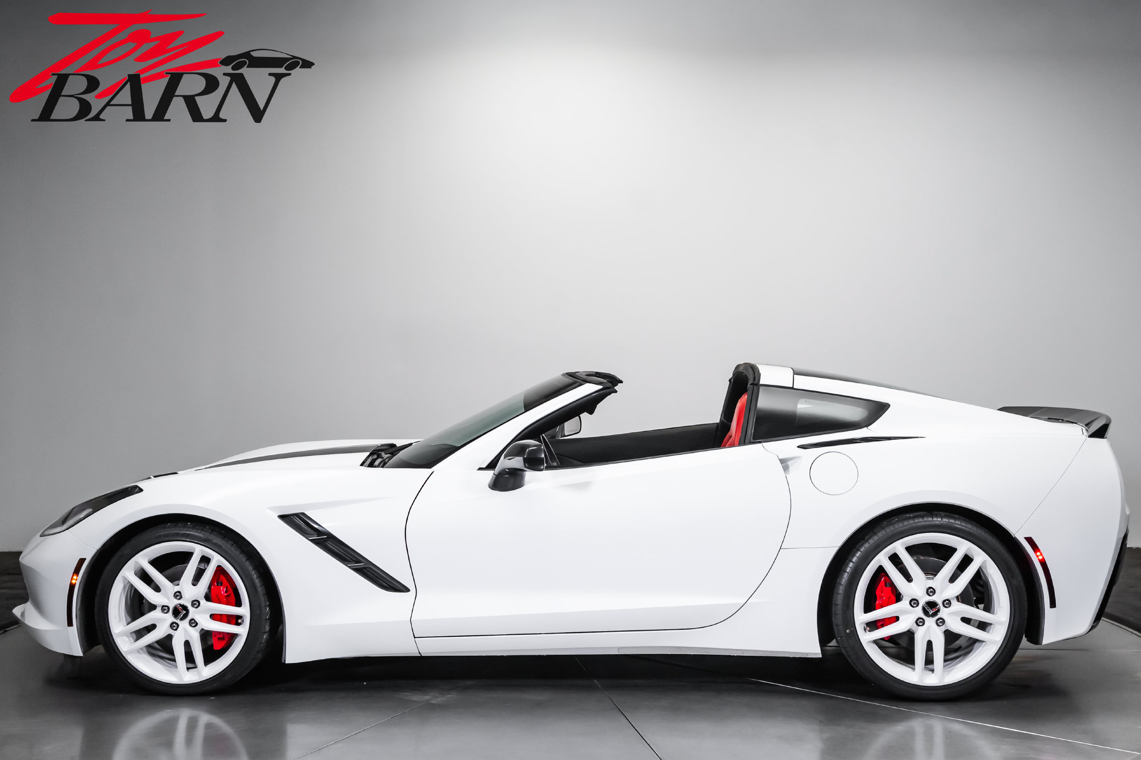Used 2014 Chevrolet Corvette Stingray Coupe w/ 2LT Preferred Equipment Group RWD image 2