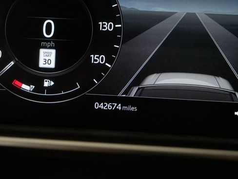 Used 2022 Land Rover Range Rover Westminster Edition image 32