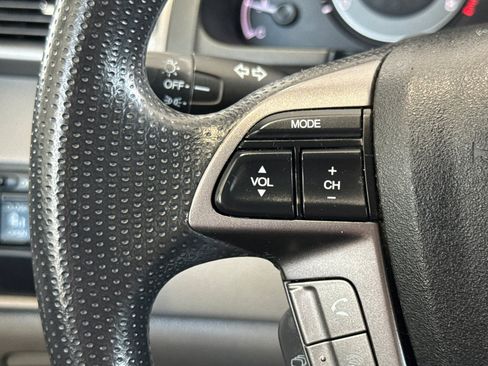 Used 2014 Honda Odyssey EX image 30