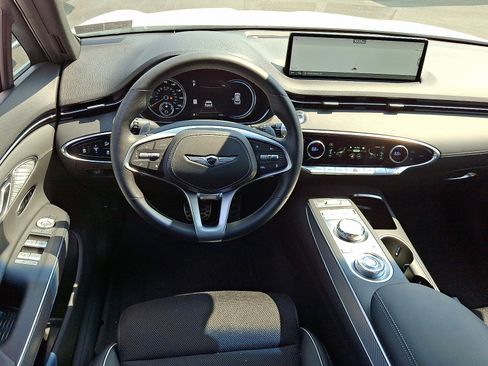 Used 2025 Genesis GV70 3.5T Sport image 11