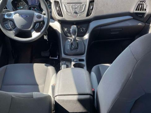 Used 2014 Ford Escape S FWD image 5