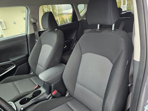 Used 2023 Kia Soul LX w/ LX Technology Package FWD image 22