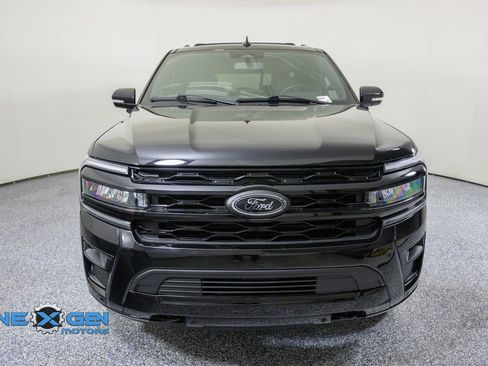 Used 2023 Ford Expedition Max Limited AWD/4WD image 2
