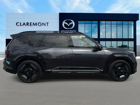 Used 2025 Kia EV9 GT-Line image 4