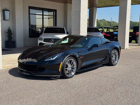 Used 2019 Chevrolet Corvette Grand Sport RWD image 3