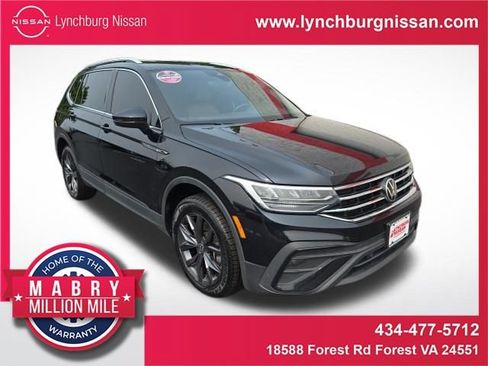 Used 2023 Volkswagen Tiguan SE AWD/4WD image 1