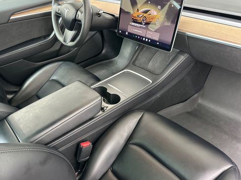 Used 2022 Tesla Model 3 Long Range AWD/4WD image 17